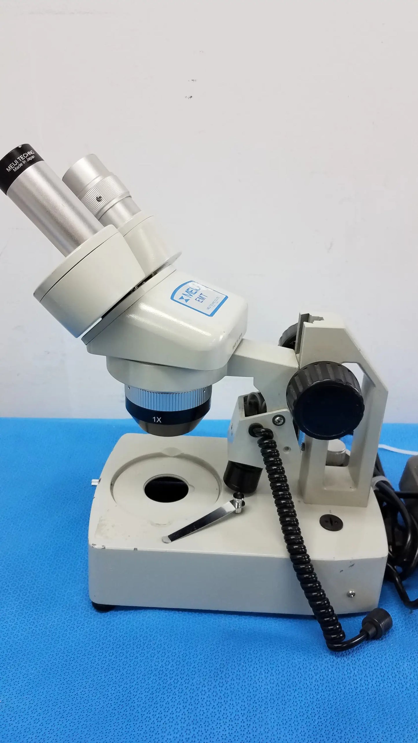N/A Lot of 2 Stereo Microscope With CK Inverted Binocular Microscope Microscopes, as-is (for parts) product photo 5
