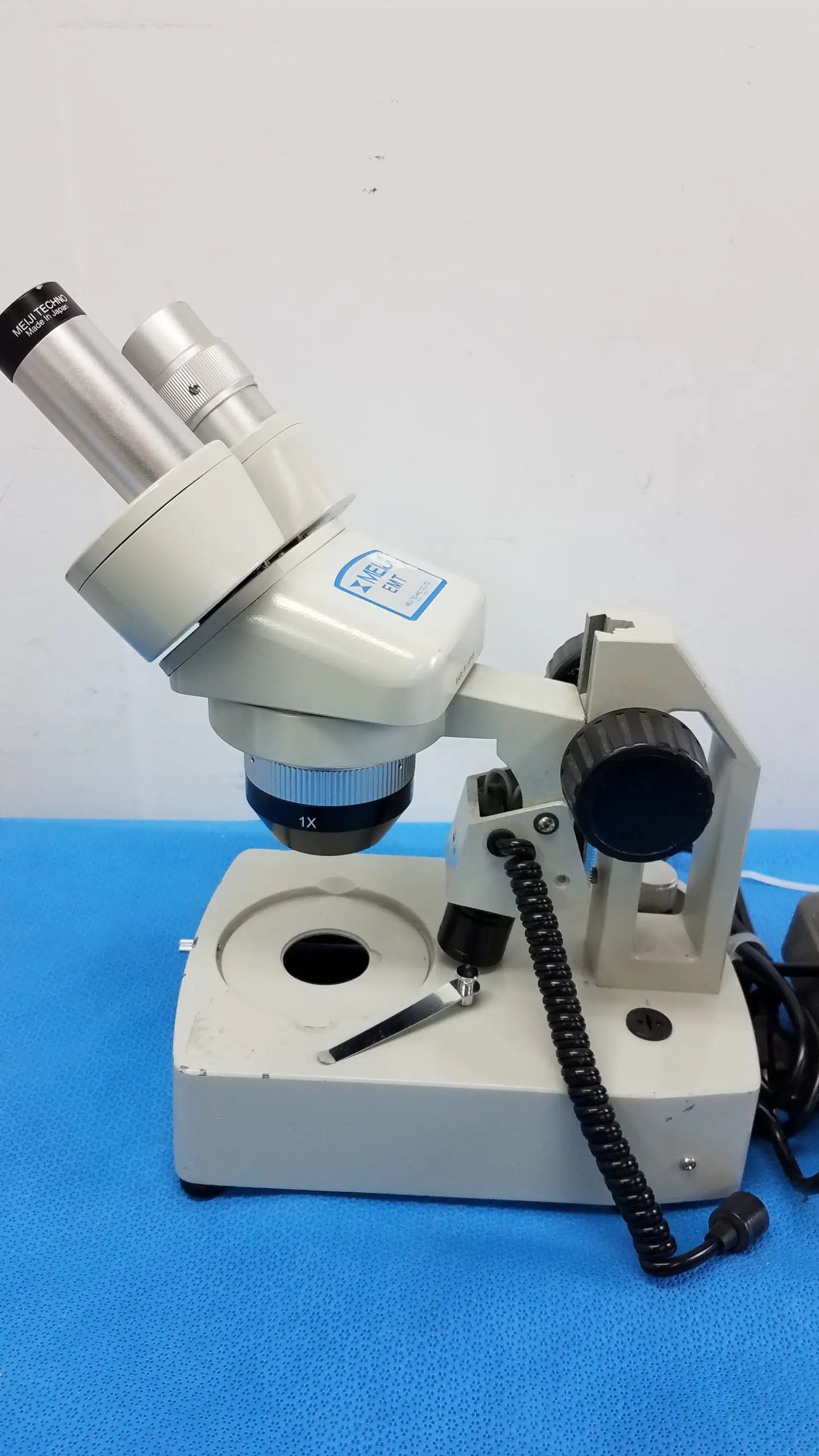 N/A Lot of 2 Stereo Microscope With CK Inverted Binocular Microscope Microscopes, as-is (for parts) product photo 5