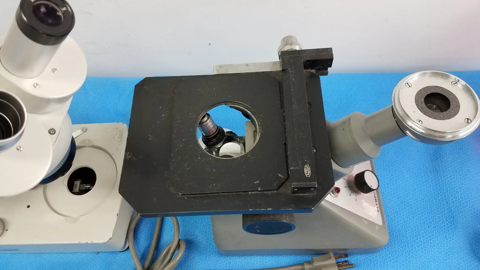 N/A Lot of 2 Stereo Microscope With CK Inverted Binocular Microscope Microscopes, as-is (for parts) product photo 20