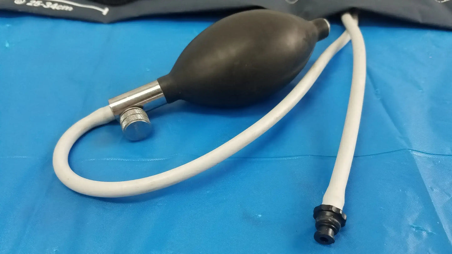 Welch Allyn Lot of - 2 Welch Allyn Flexiport Reuseable Blood Pressure Cuff Adult 11 FlexiPort Reusable Blood Pressure Cuff, second-hand product photo 11