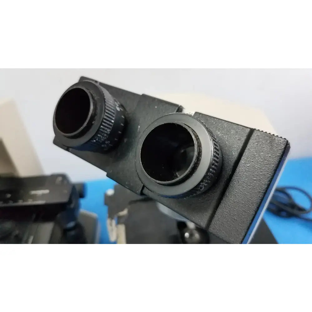 Wesco / Olympus Lot of 2 Wesco and Olymus CH-2 Laboratory Microscopes Laboratory Microscopes, as-is (for parts) product photo 15