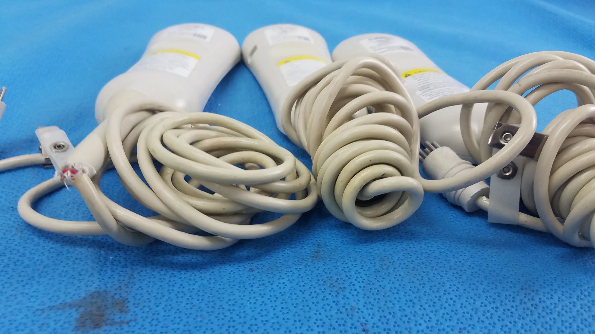 Curbell Lot of - 3 Curbell Gen4 Pillow Speaker TV Controller P/N 4C020N-Z500038 Pillow Speaker TV Controller, as-is (for parts) product photo 13