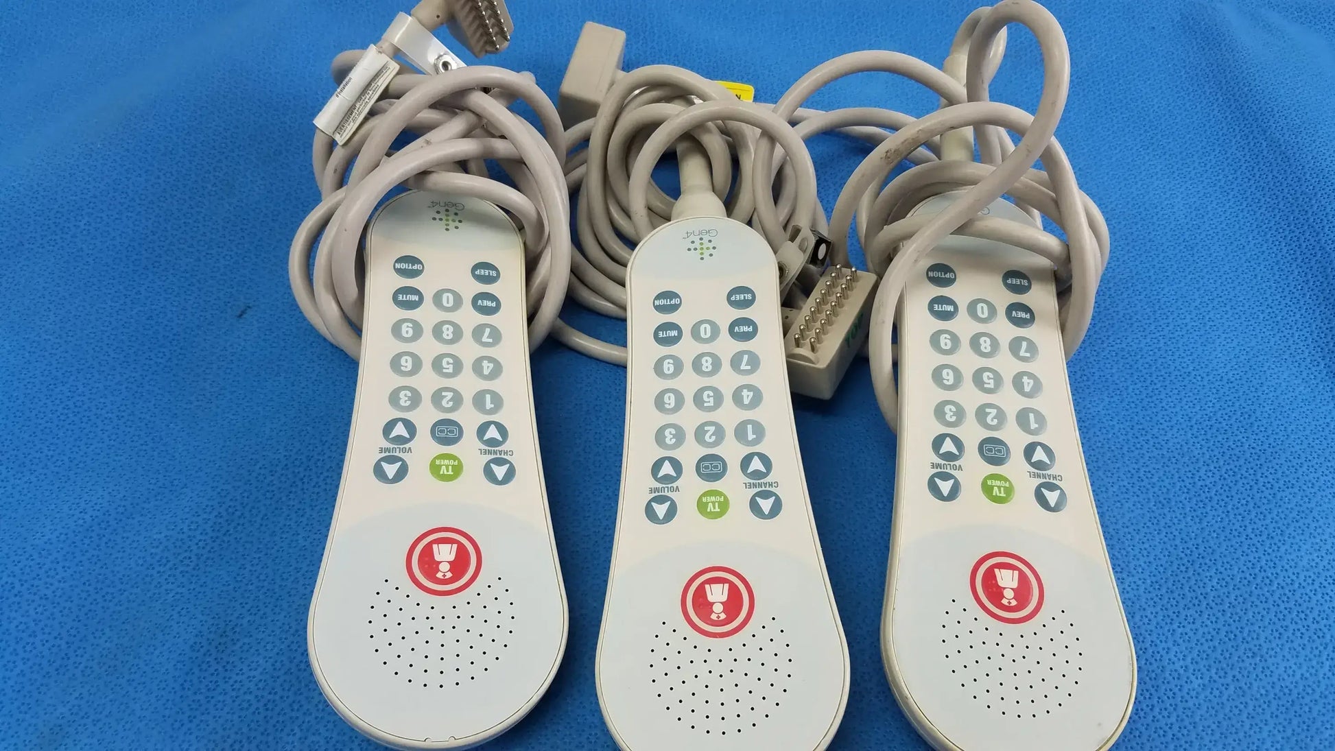 Curbell Lot of - 3 Curbell Gen4 Pillow Speaker TV Controller P/N 4C370U-Z100468 Pillow Speaker TV Controller, second-hand product photo 3