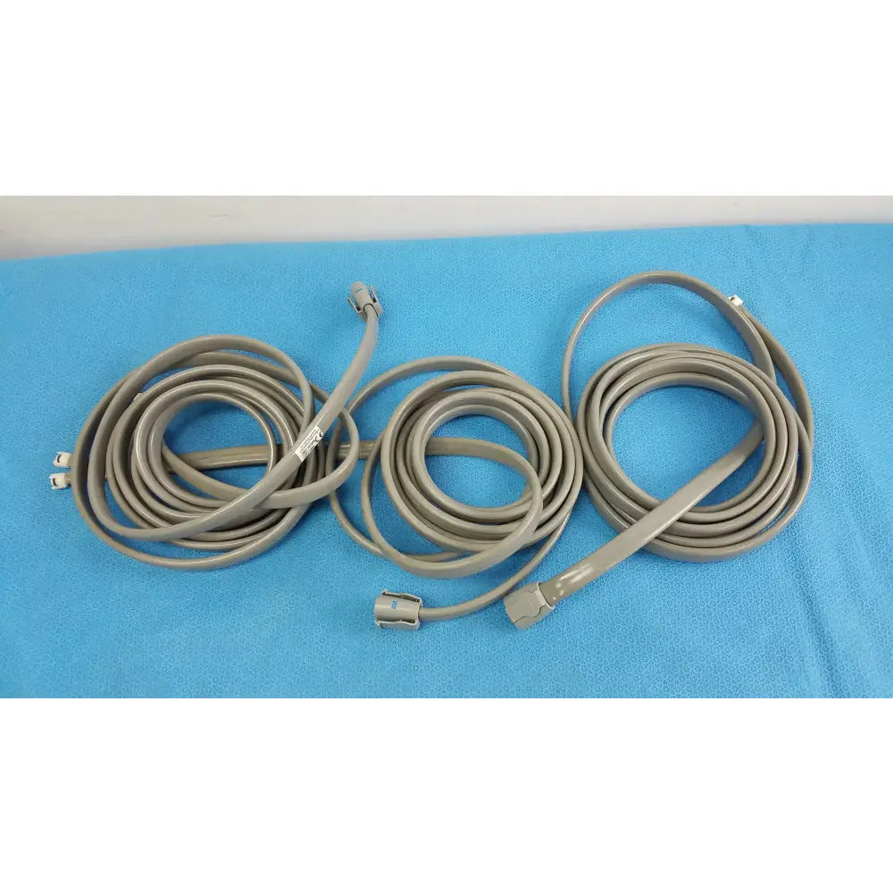 GE Medical Lot of - 3 GE Medical NIBP Hose Adult Dual Tube Screw Connect 107365 NIBP Hose Adult Dual Tube Screw Connect, second-hand product photo 1