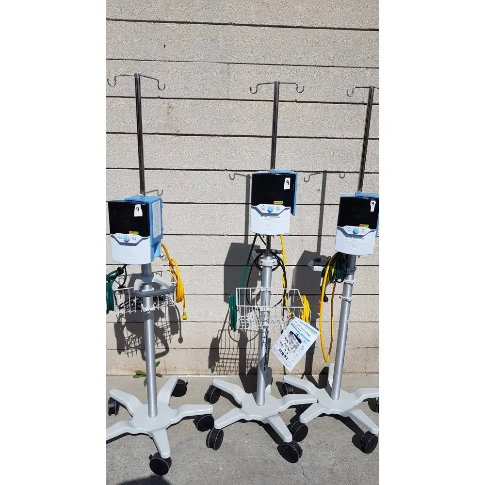 Lot of 3 Hi-VNI Technology Precision Flow Plus Respiratory Therapy Units With Stands - Respiratory Therapy Unit