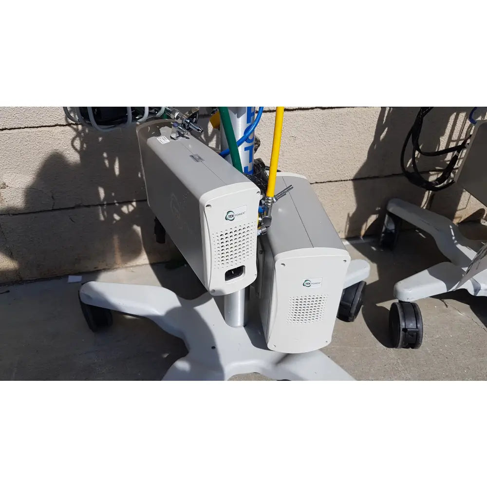 Lot of 3 Hi-VNI Technology Precision Flow Plus Respiratory Therapy Units With Stands - Respiratory Therapy Unit