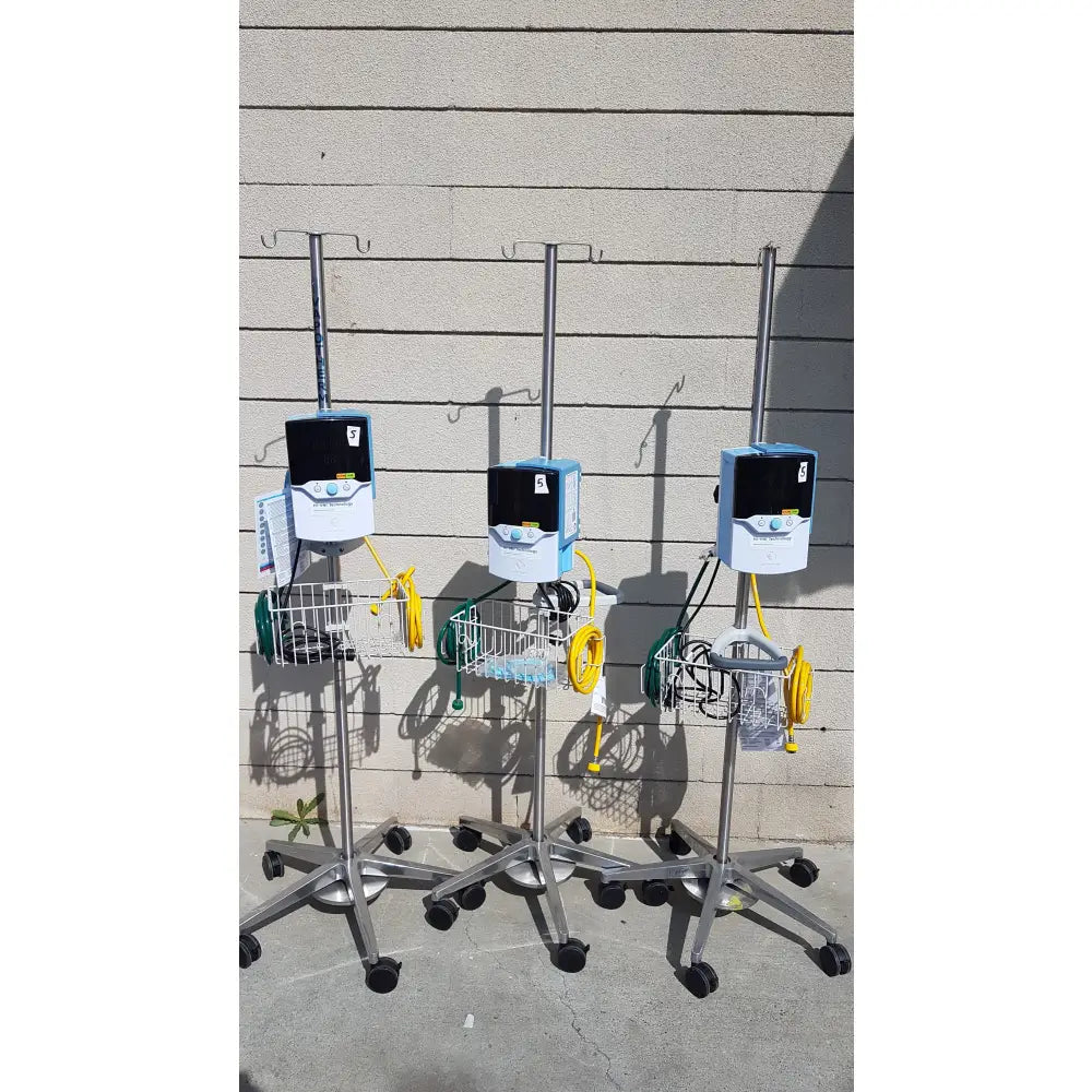 Lot of 3 - Vapotherm Hi-VNI Respiratory Therapy Units With Stands - Respiratory Therapy Unit