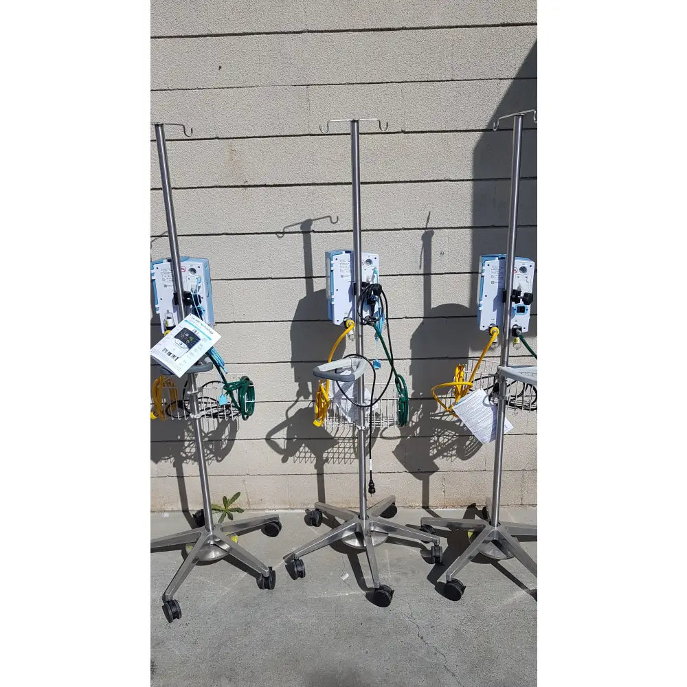 Lot of 3 - Vapotherm Hi-VNI Respiratory Therapy Units With Stands - Respiratory Therapy Unit