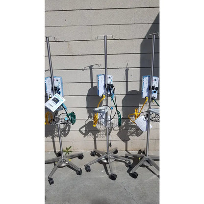 Lot of 3 - Vapotherm Hi-VNI Respiratory Therapy Units With Stands - Respiratory Therapy Unit