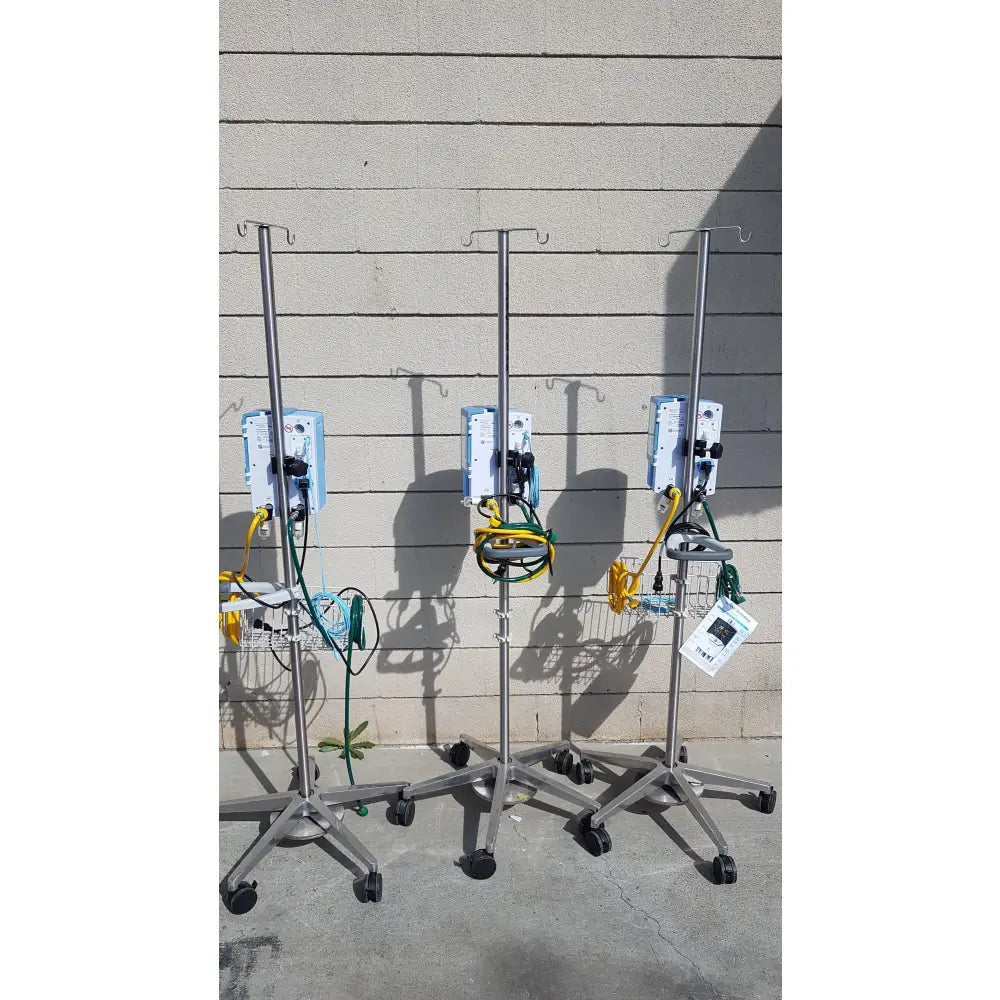 Lot of 3 Vapotherm Precision Flow Plus Hi-VNI Respiratory Units With Rolling Stands - Respiratory Unit