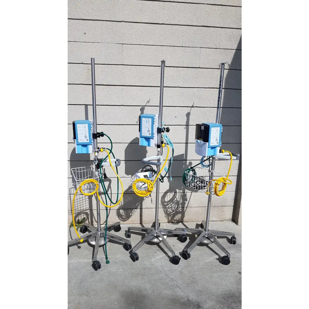 Lot of 3 Vapotherm Respiratory Therapy Units With Stands Ref Precision Flow Plus - Respiratory Therapy Unit