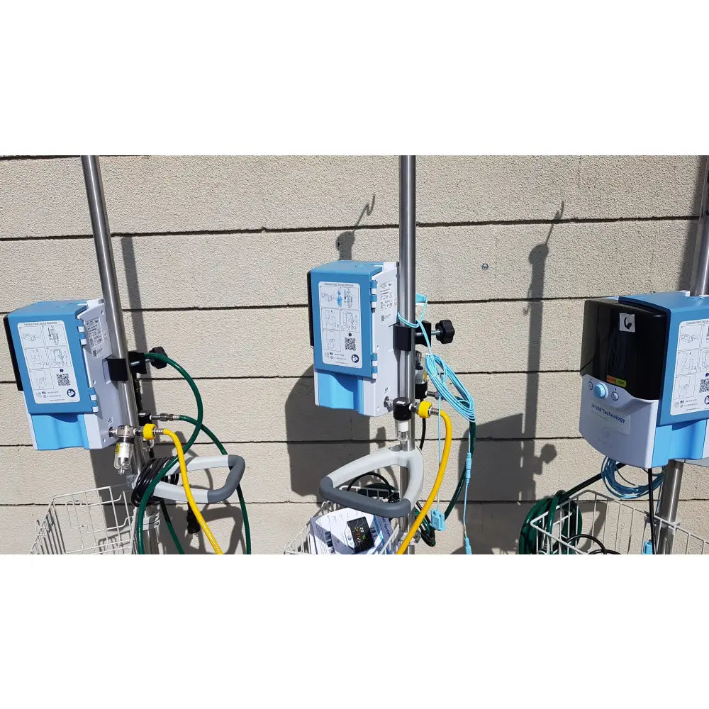 Lot of 3 Vapotherm Respiratory Therapy Units With Stands Ref Precision Flow Plus - Respiratory Therapy Unit