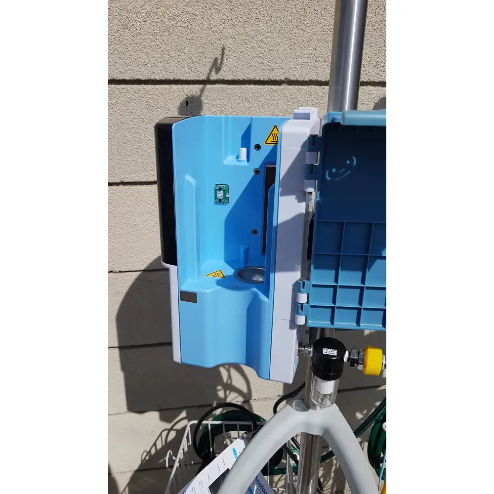 Lot of 3 Vapotherm Respiratory Therapy Units With Stands Ref Precision Flow Plus - Respiratory Therapy Unit