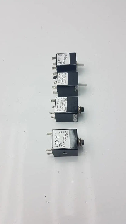 AIRPAX Lot of 4 Airpax PR21-4-0349 250V Fuse Fuse, second-hand product photo 2