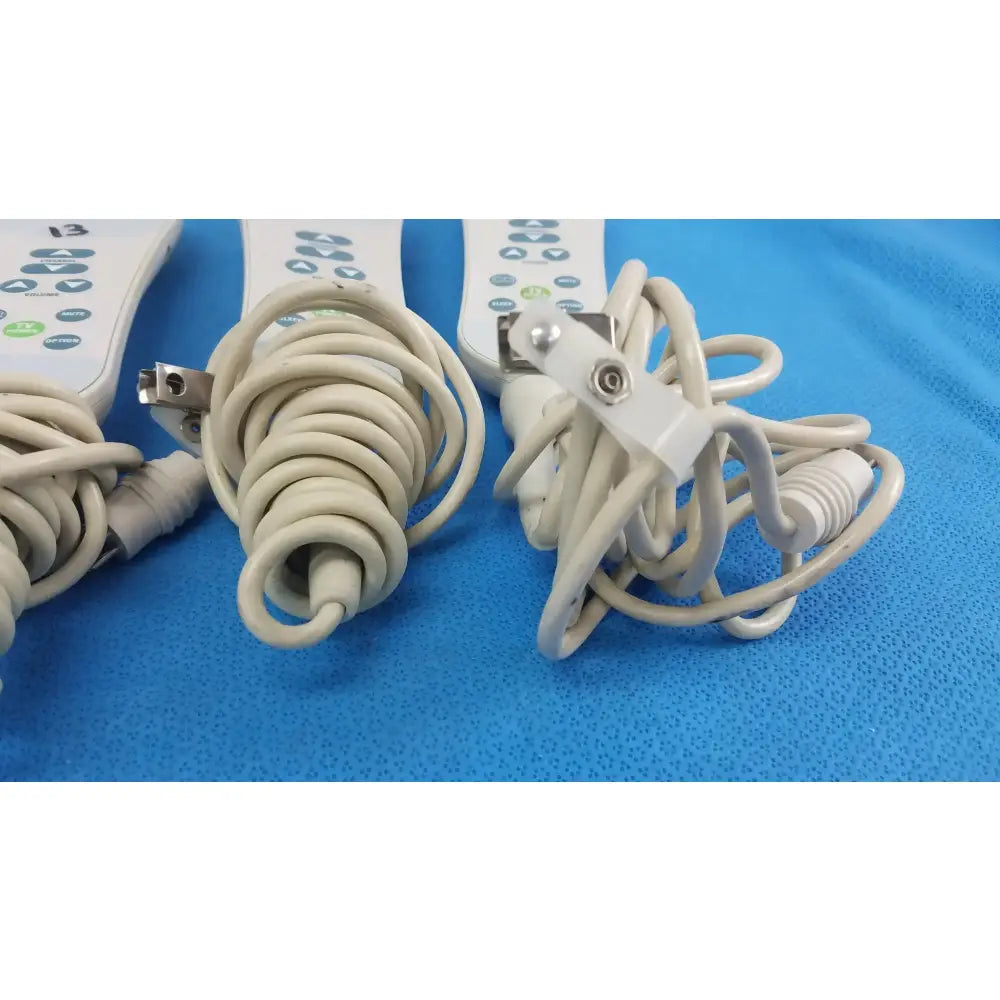 Curbell Lot of - 4 Curbell Gen4 Pillow Speaker TV Controller P/N 4D020N-Z500038 Pillow Speaker TV Controller, as-is (for parts) product photo 7