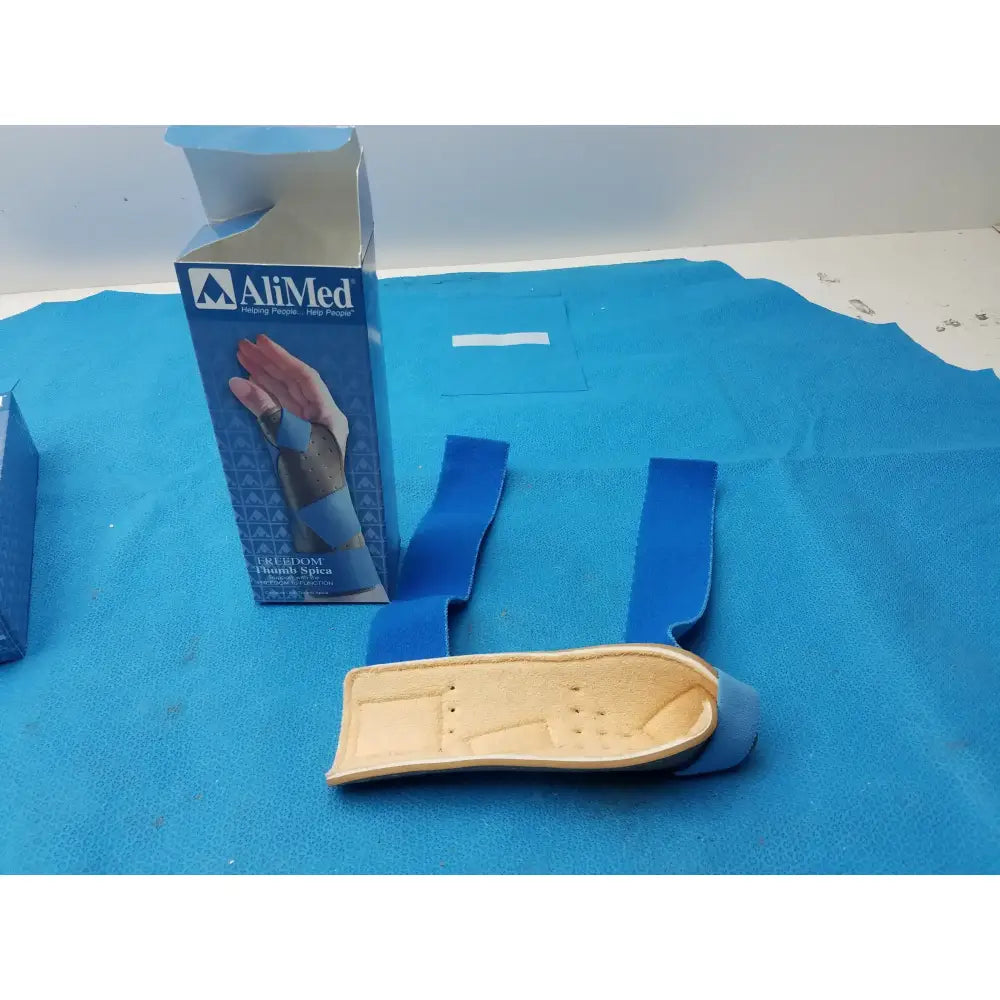 AliMed Lot of - 5 AliMed Freedom Thumb Spica Splint Medium/Large 5785 Thumb Spica, second-hand product photo 18
