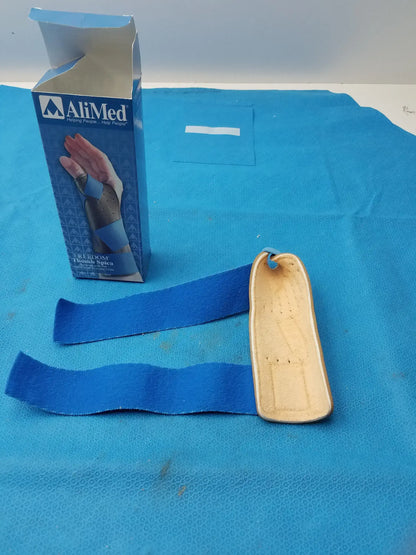 AliMed Lot of - 5 AliMed Freedom Thumb Spica Splint Medium/Large 5785 Thumb Spica, second-hand product photo 5