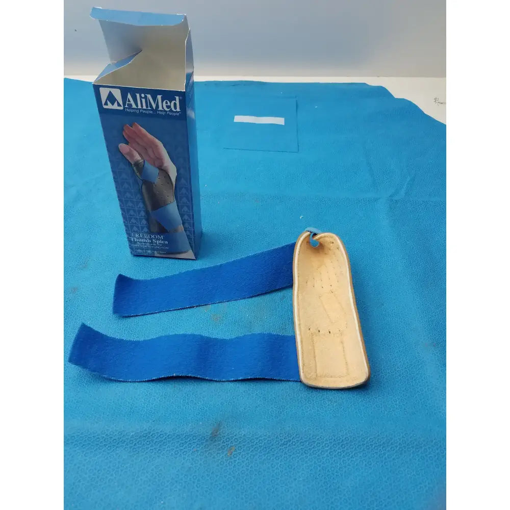 AliMed Lot of - 5 AliMed Freedom Thumb Spica Splint Medium/Large 5785 Thumb Spica, second-hand product photo 5
