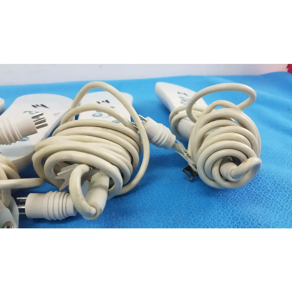 Curbell Lot of - 5 Curbell Gen4 Pillow Speaker TV Controller P/N 4D020N-Z500038 Pillow Speaker TV Controller, second-hand product photo 10