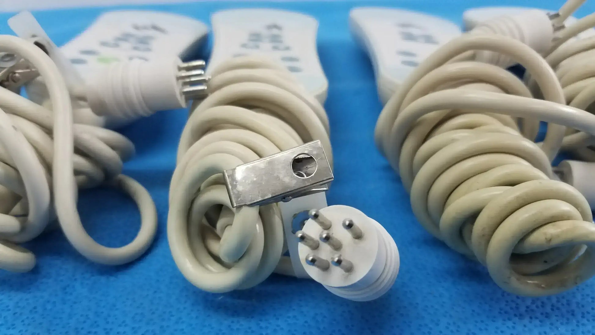 Curbell Lot of - 5 Curbell Gen4 Pillow Speaker TV Controller P/N 4D020N-Z500038 Pillow Speaker TV Controller, second-hand product photo 8