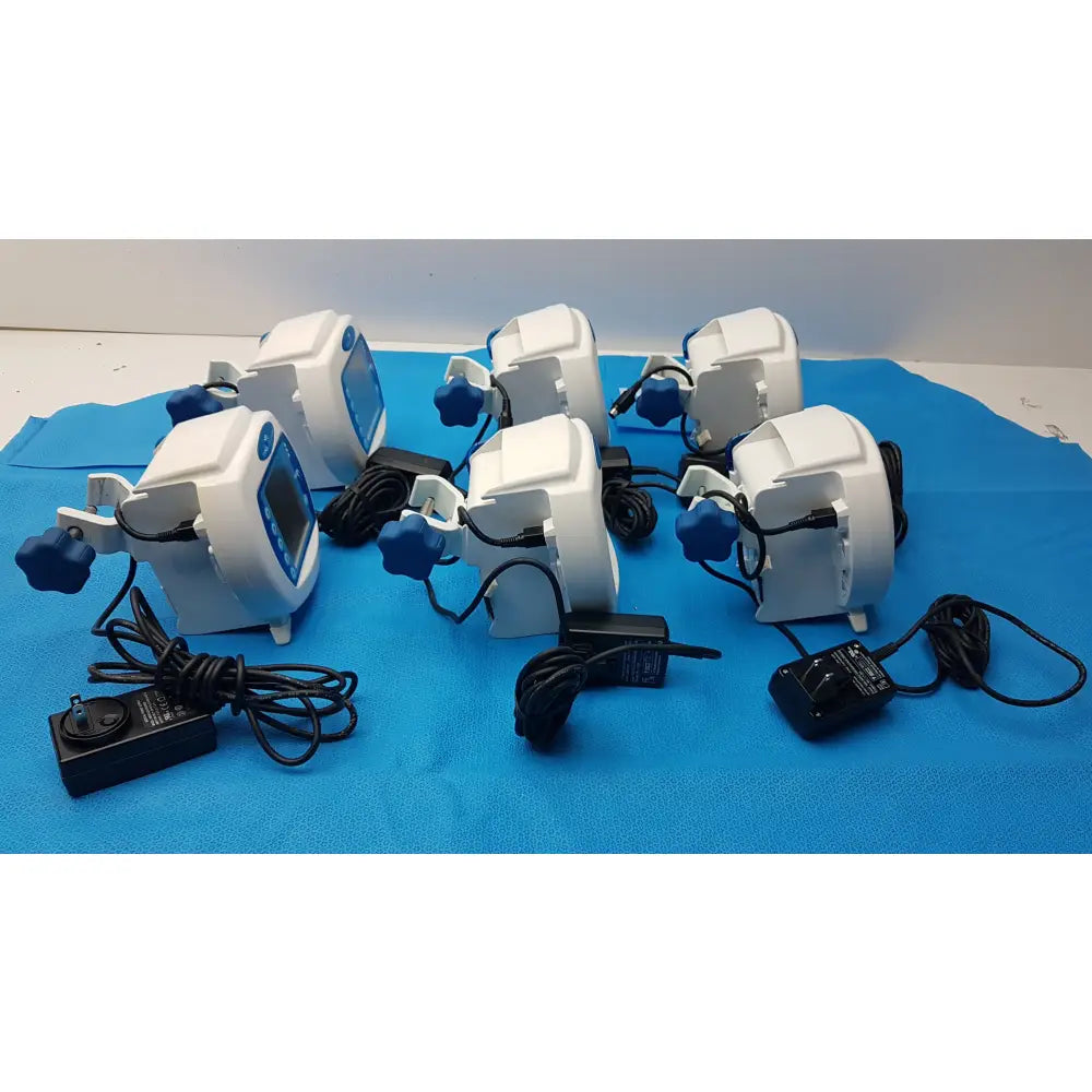 Lot of 6 Covidien Kangaroo Enteral Feeding Infusion Pumps With Power Supplies - Volumetric Enteral Feeding Infusion Pump