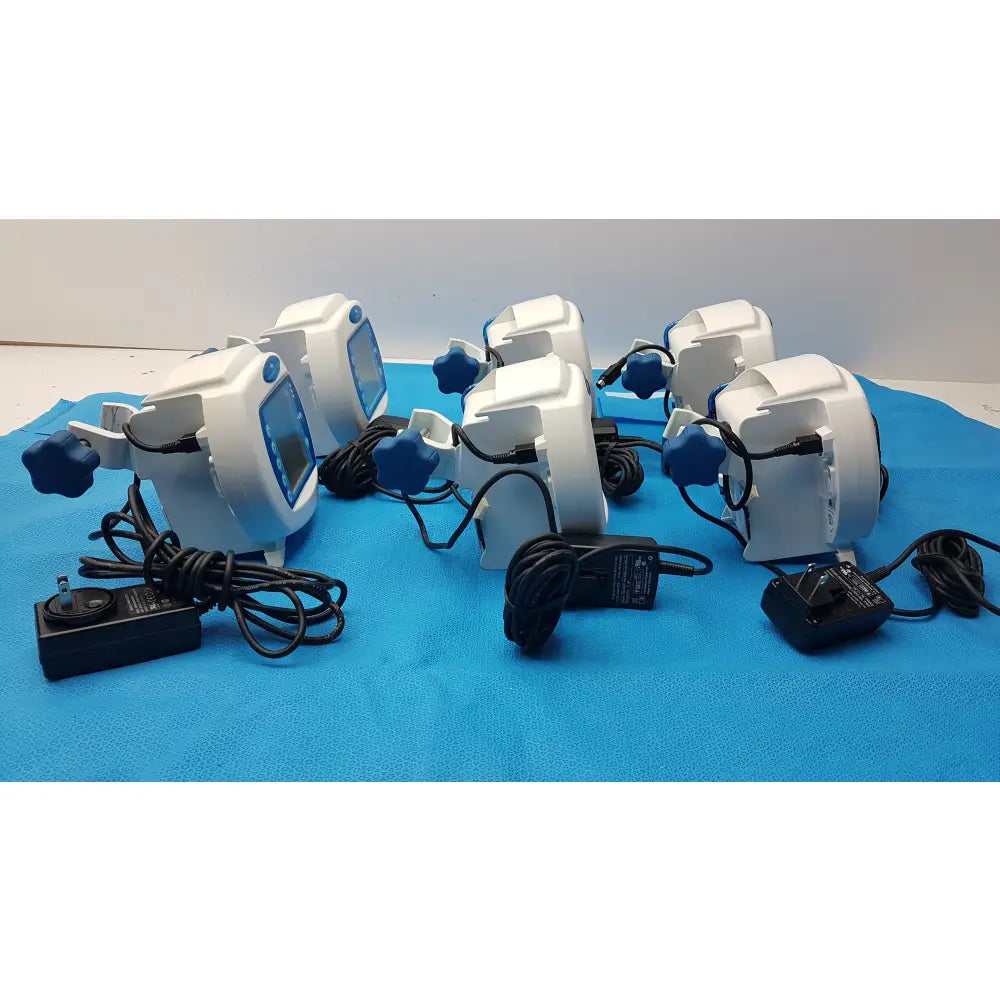 Lot of 6 Covidien Kangaroo Enteral Feeding Infusion Pumps With Power Supplies - Volumetric Enteral Feeding Infusion Pump