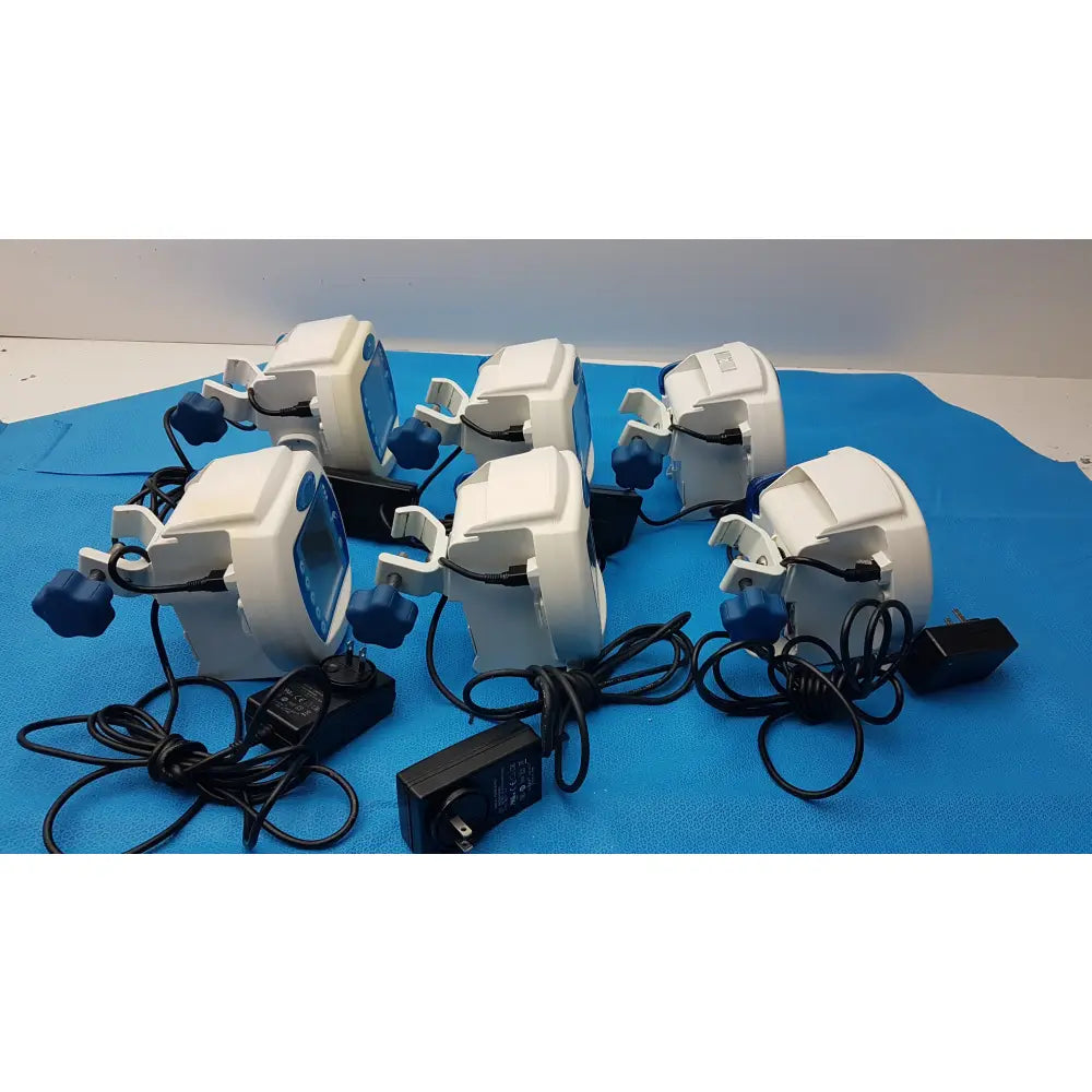 Lot of 6 Covidien Kangaroo Enteral Feeding Infusion Pumps With Power Supplies - Volumetric Enteral Feeding Pump