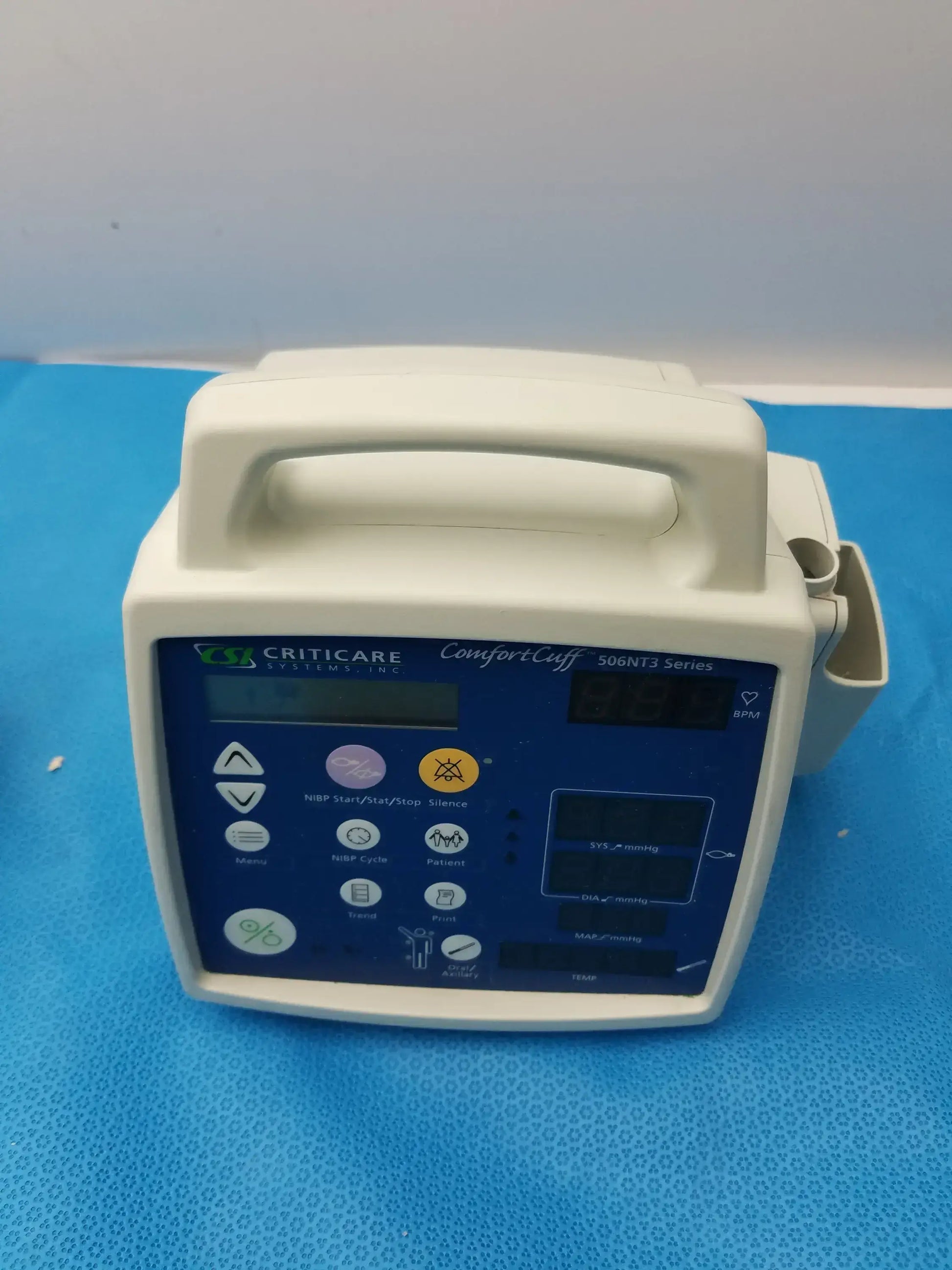 CSI Criticare Lot of - 6 CSI Criticare 506N3 Series SPo2 Patient Monitor Patient Monitor, second-hand product photo 8