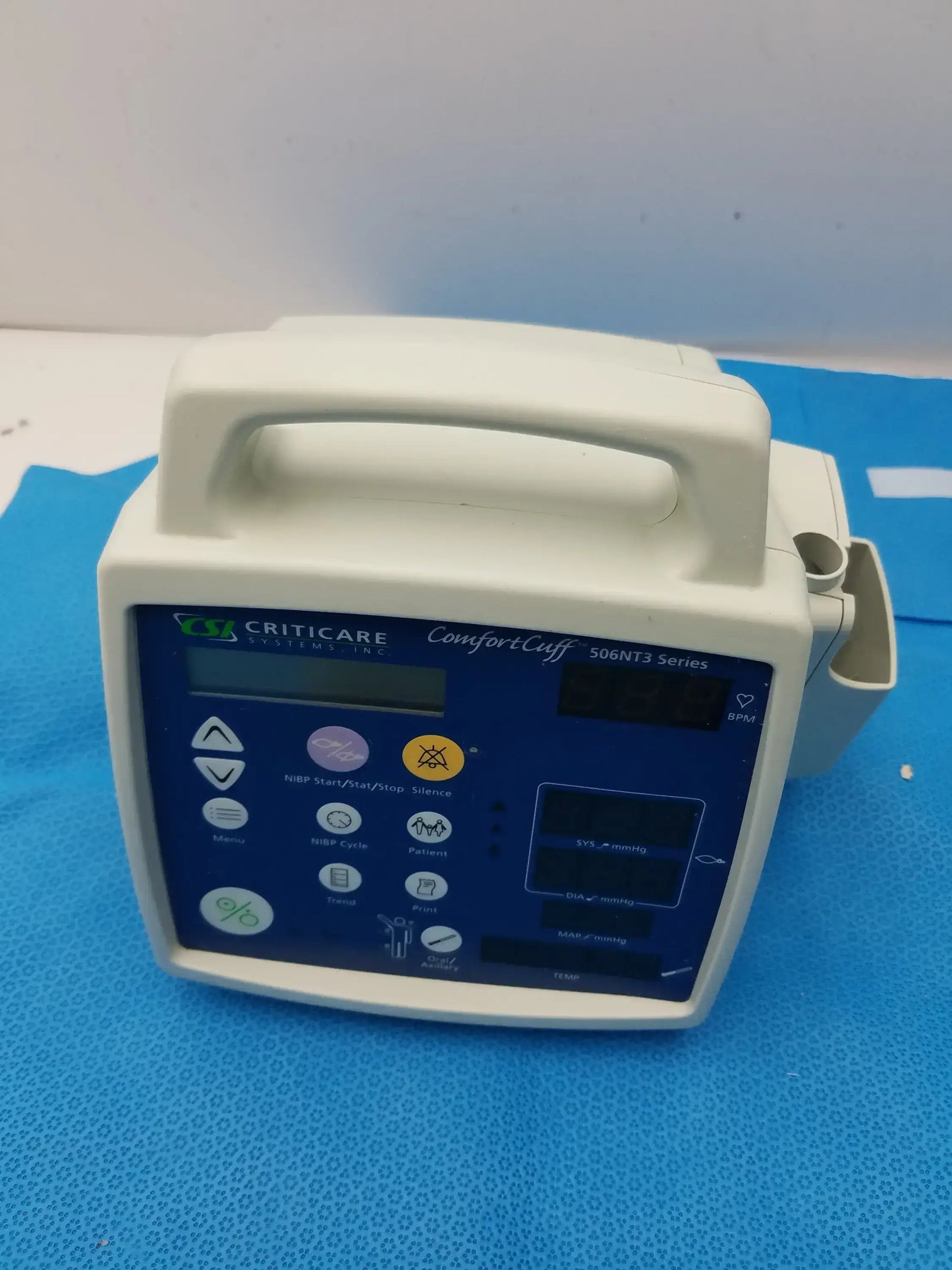 CSI Criticare Lot of - 6 CSI Criticare 506N3 Series SPo2 Patient Monitor Patient Monitor, second-hand product photo 9
