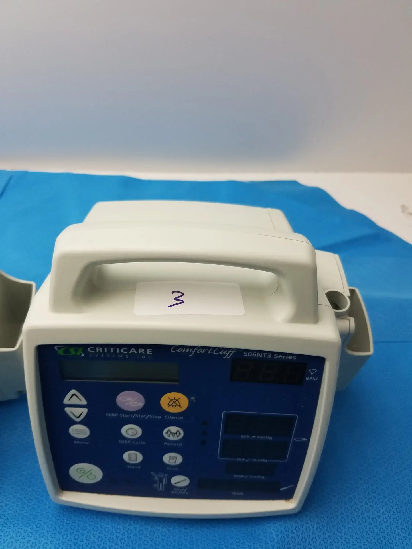 CSI Criticare Lot of - 6 CSI Criticare Comfort Cuff 506N3 Series Patient Monitor Patient Monitor, second-hand product photo 7