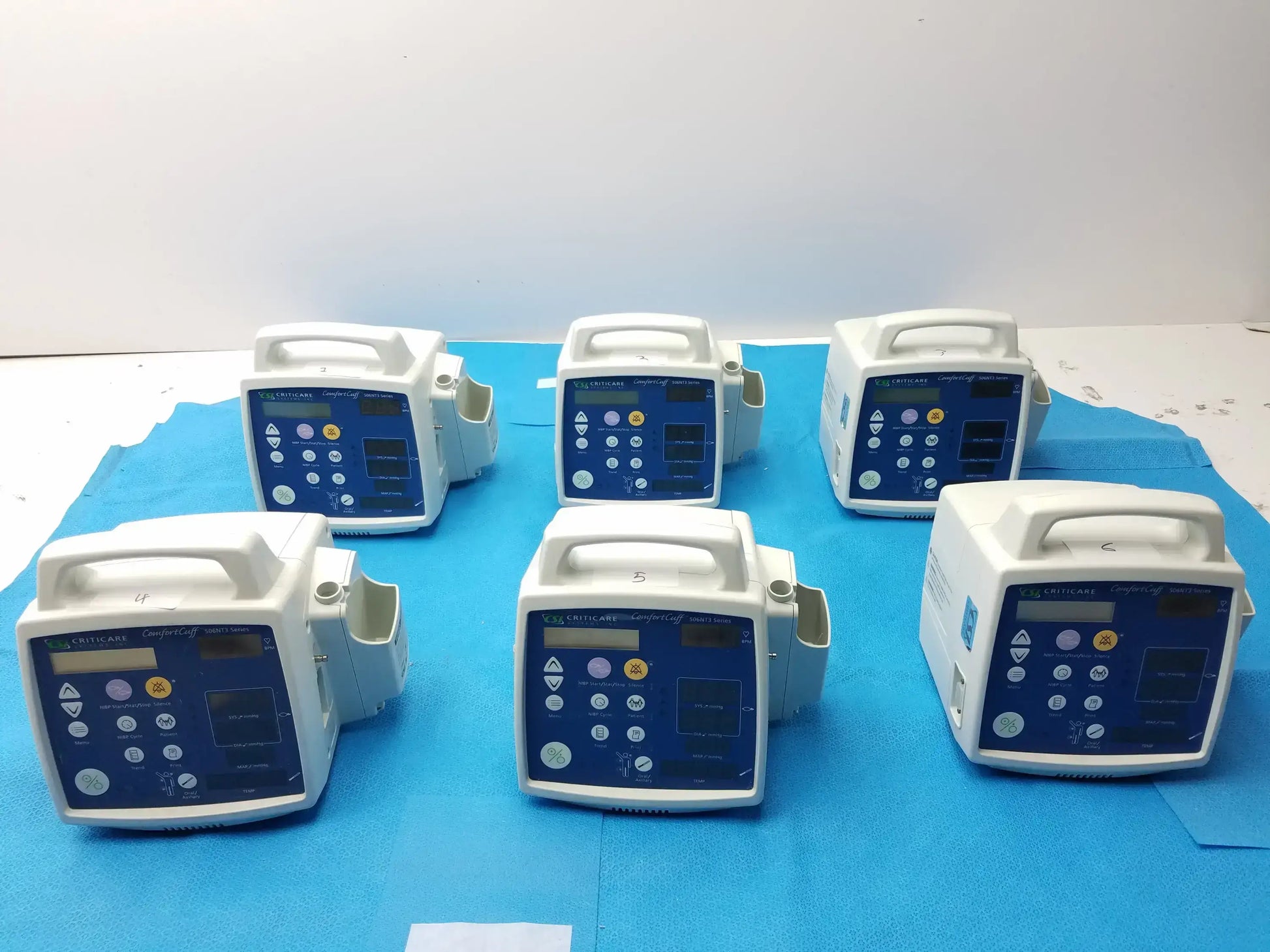 CSI Criticare Lot of - 6 CSI Criticare Comfort Cuff 506N3 Series SPo2 Patient Monitor Patient Monitor, second-hand product photo 1