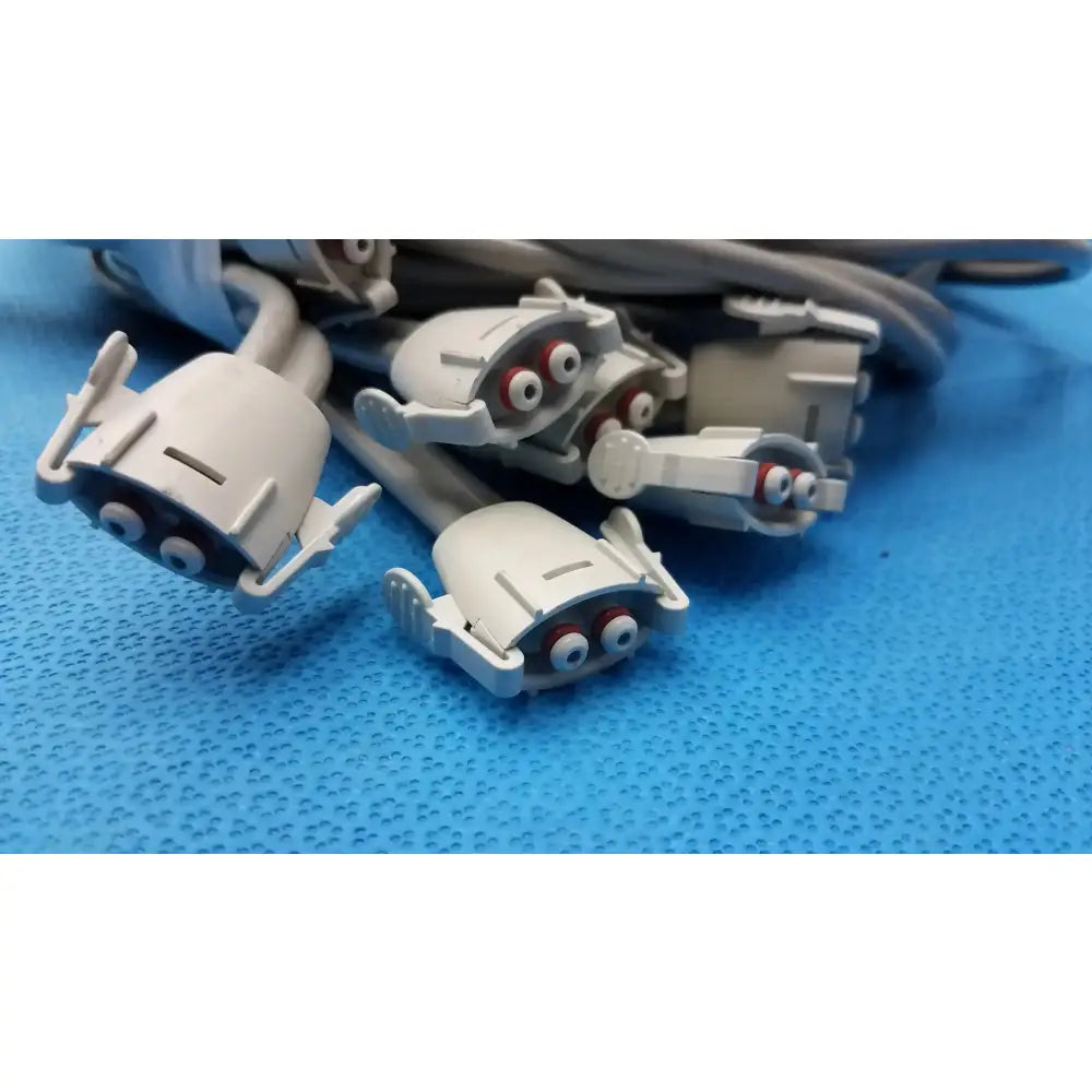 Reuse Medical Equipment Lot of 7 NiBP Air Hose Fast Connector Double Tube NiBP Air Hose Fast Connector, second-hand product photo 4
