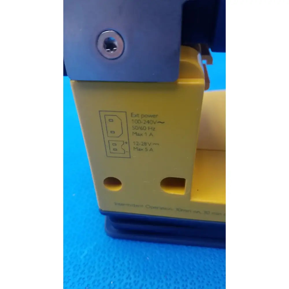 Laerdal LSU Laerrdal Suctiion Unit Cat No 780020 Suction Unit, second-hand product photo 8