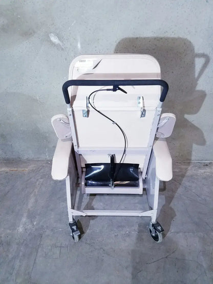 Drive medical LUMEX Clinical Care Chair Recliner, 3 Position Charcoal Clinical Care Recliner, second-hand product photo 8