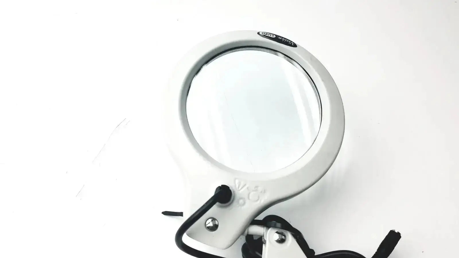 Luxo LFG028214 - LFM LED G2, 45' Arm, 3 Diopter Lens and Clamp - Untested Magnifying Lamp, as-is (for parts) product photo 10
