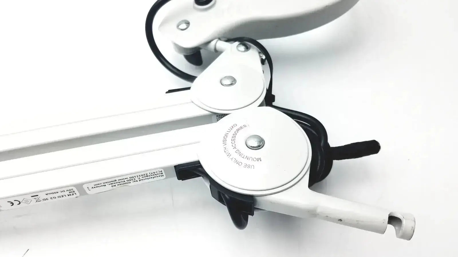 Luxo LFG028214 - LFM LED G2, 45' Arm, 3 Diopter Lens and Clamp - Untested Magnifying Lamp, as-is (for parts) product photo 9