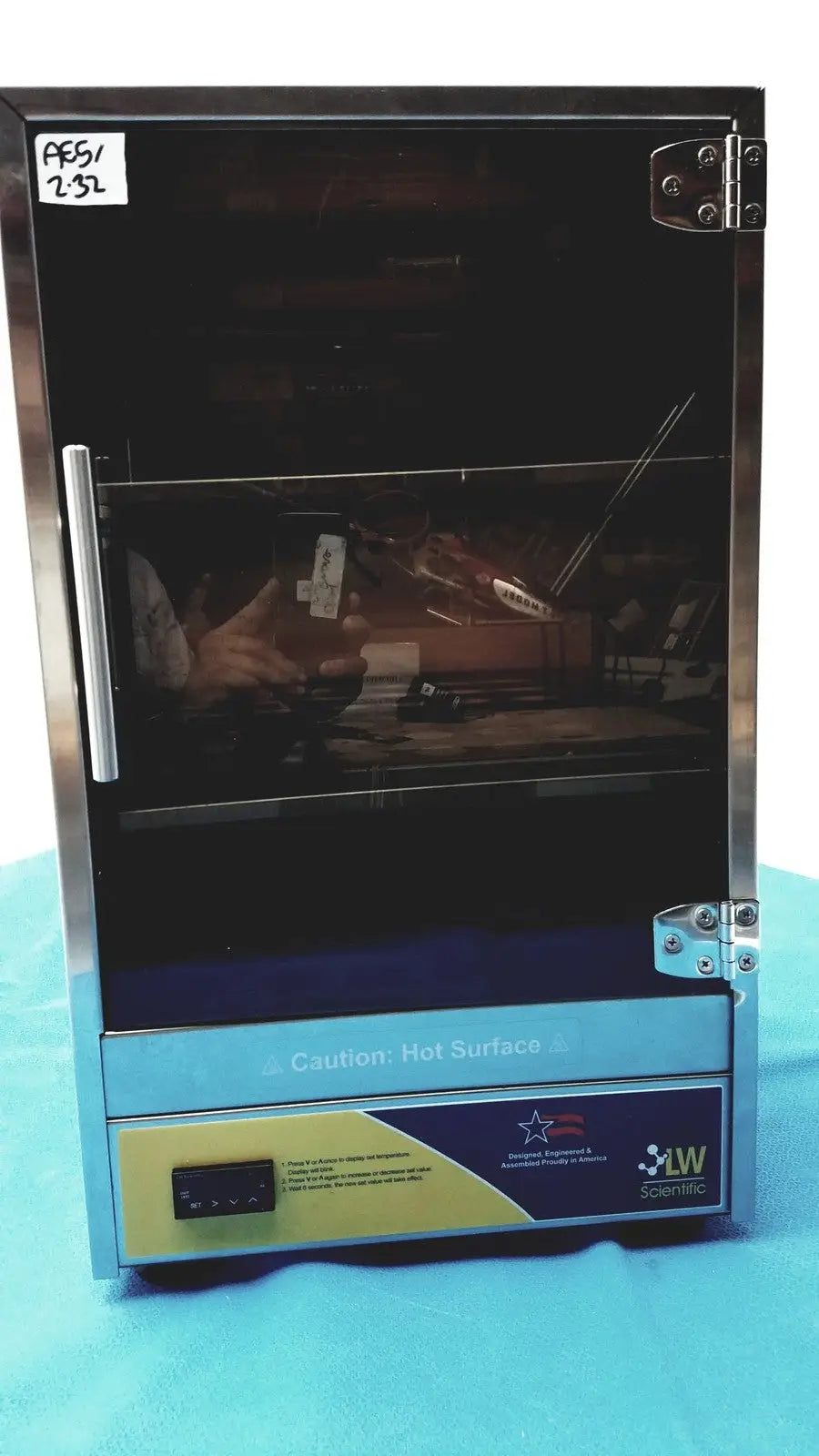 LW Scientific 30L Digital Incubator – Preowned, Tested for Basic Functions Laboratory Incubator, second-hand product photo 1