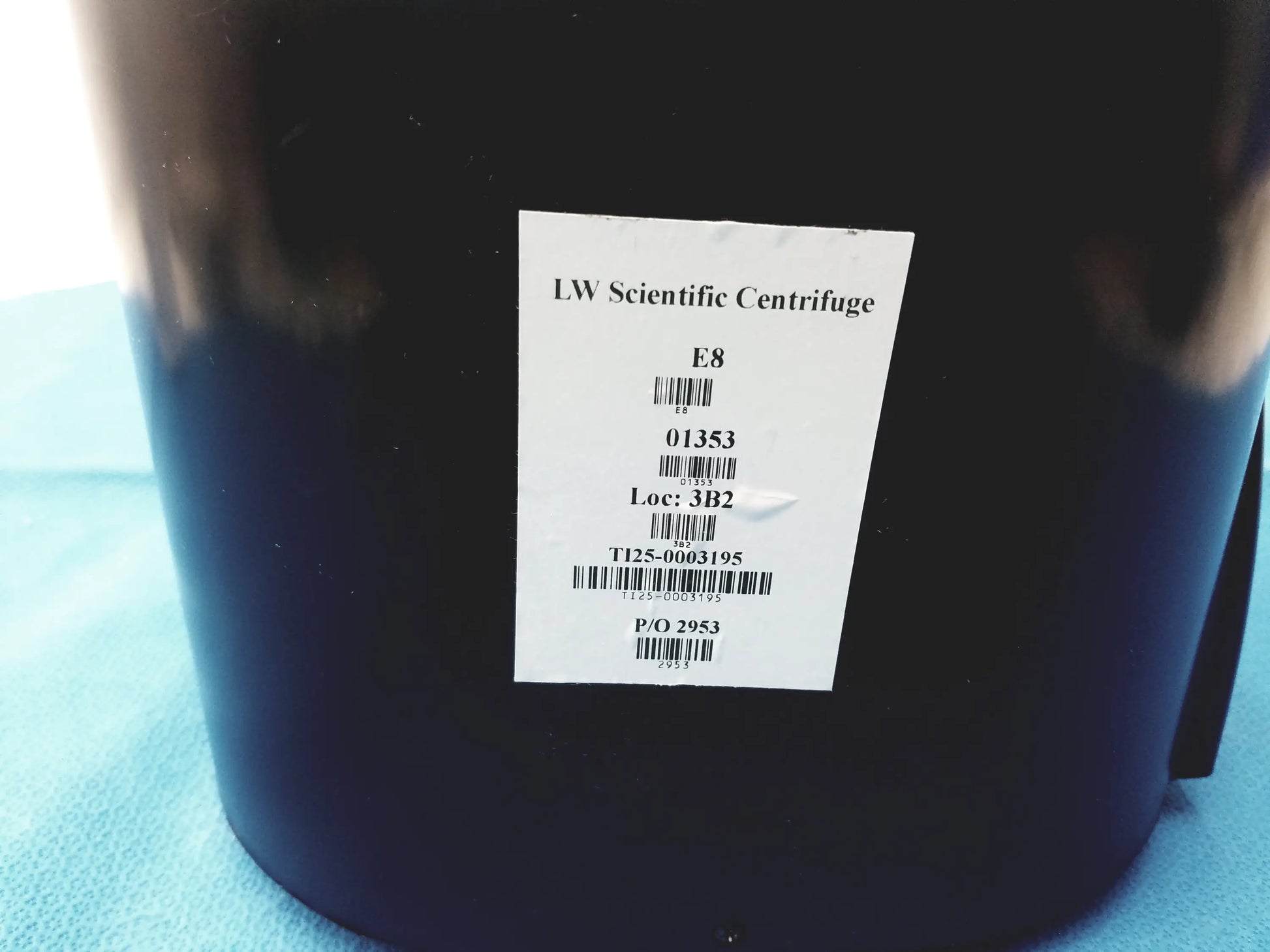 LW Scientific E8 Centrifuge With Power Cord centrifuge, second-hand product photo 8