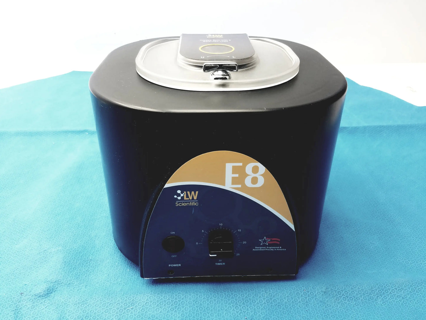 LW Scientific E8 Centrifuge With Power Cord centrifuge, second-hand product photo 1