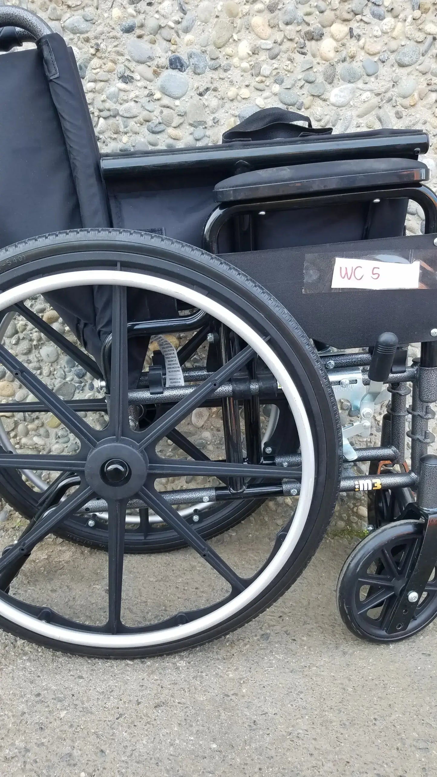 Reuse Medical Equipment M3 Manual Folding Wheelchair by Drive Medical Wheelchairs, second-hand product photo 3
