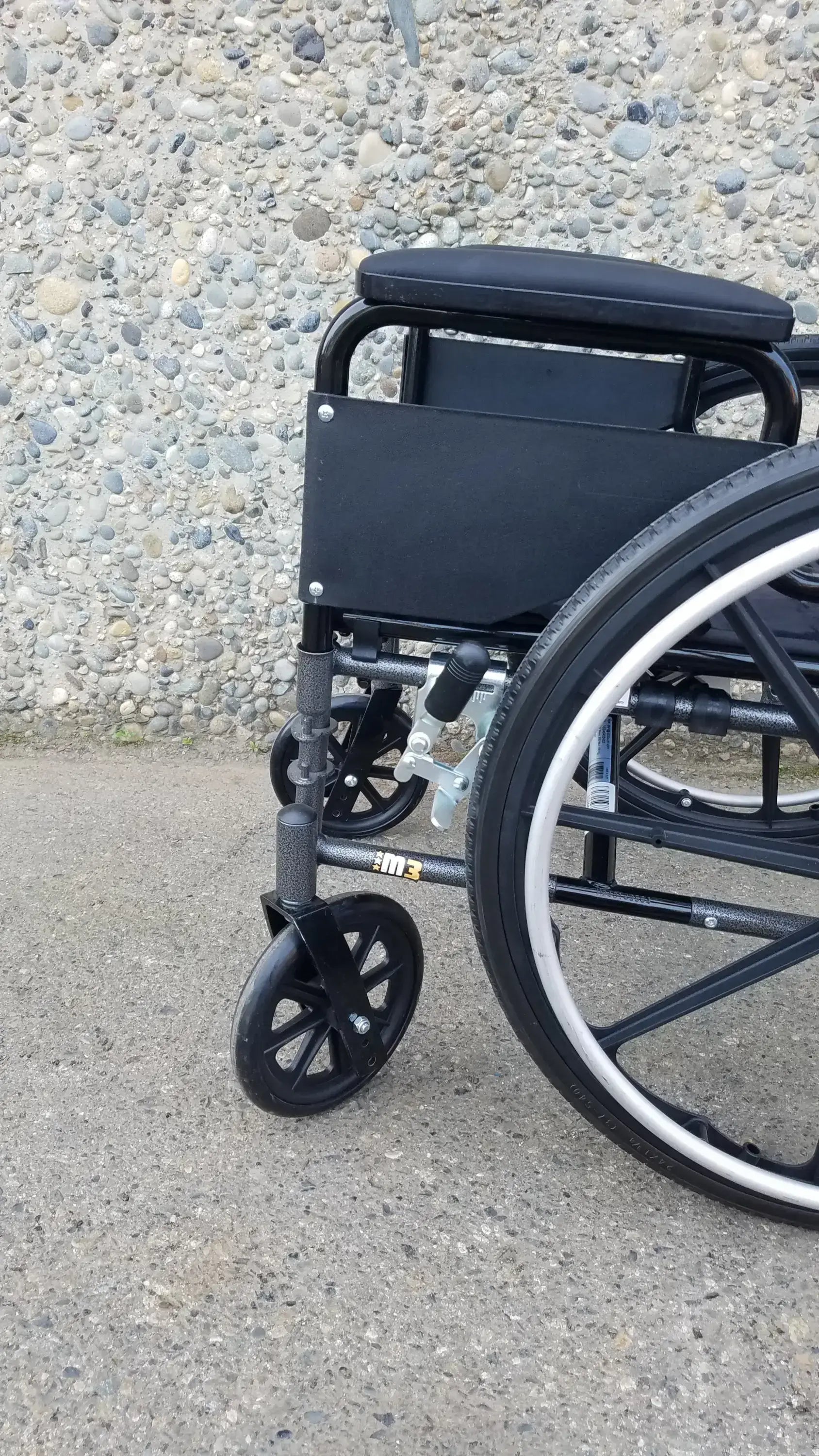 Reuse Medical Equipment M3 Manual Folding Wheelchair by Drive Medical Wheelchairs, second-hand product photo 16