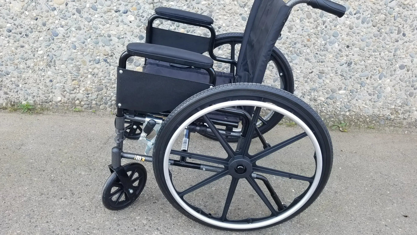 Reuse Medical Equipment M3 Manual Folding Wheelchair by Drive Medical Wheelchairs, second-hand product photo 12