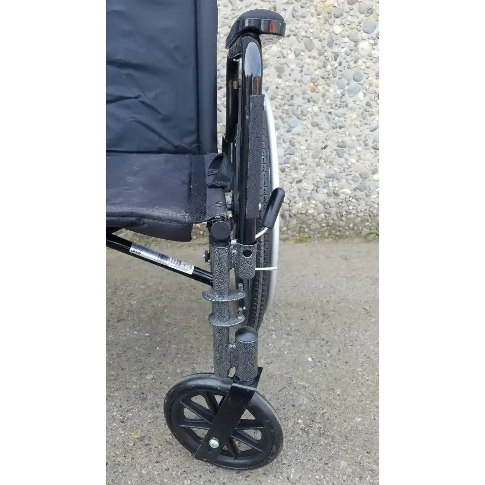 Reuse Medical Equipment M3 Manual Folding Wheelchair by Drive Medical Wheelchairs, second-hand product photo 10