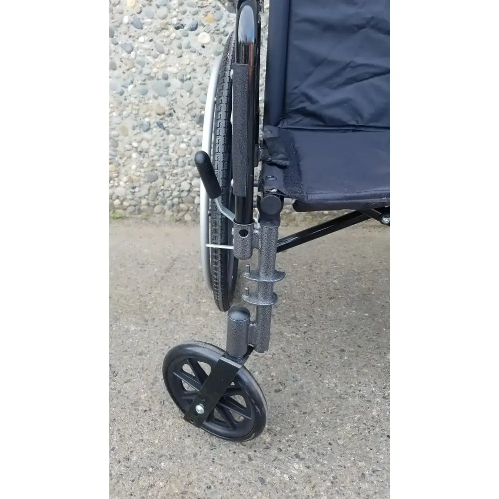 Reuse Medical Equipment M3 Manual Folding Wheelchair by Drive Medical Wheelchairs, second-hand product photo 9