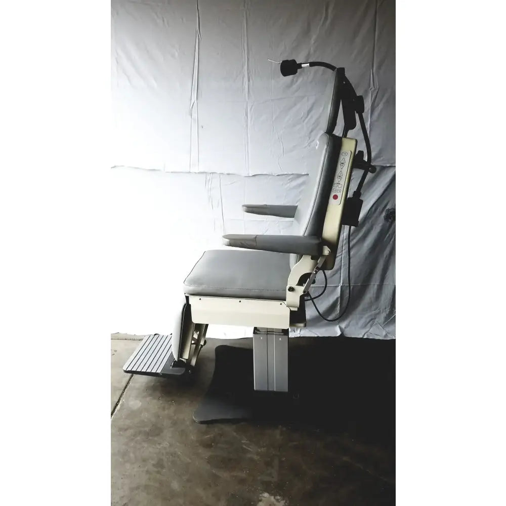 Reuse Medical Equipment Magnetic TLT10-AX31A-016 Power Exam Chair 2x24-28VDC 2x5.5A Swiss Made Powered Examination Chairs, as-is (for parts) product photo 8