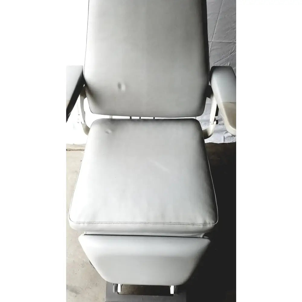Reuse Medical Equipment Magnetic TLT10-AX31A-016 Power Exam Chair 2x24-28VDC 2x5.5A Swiss Made Powered Examination Chairs, as-is (for parts) product photo 30