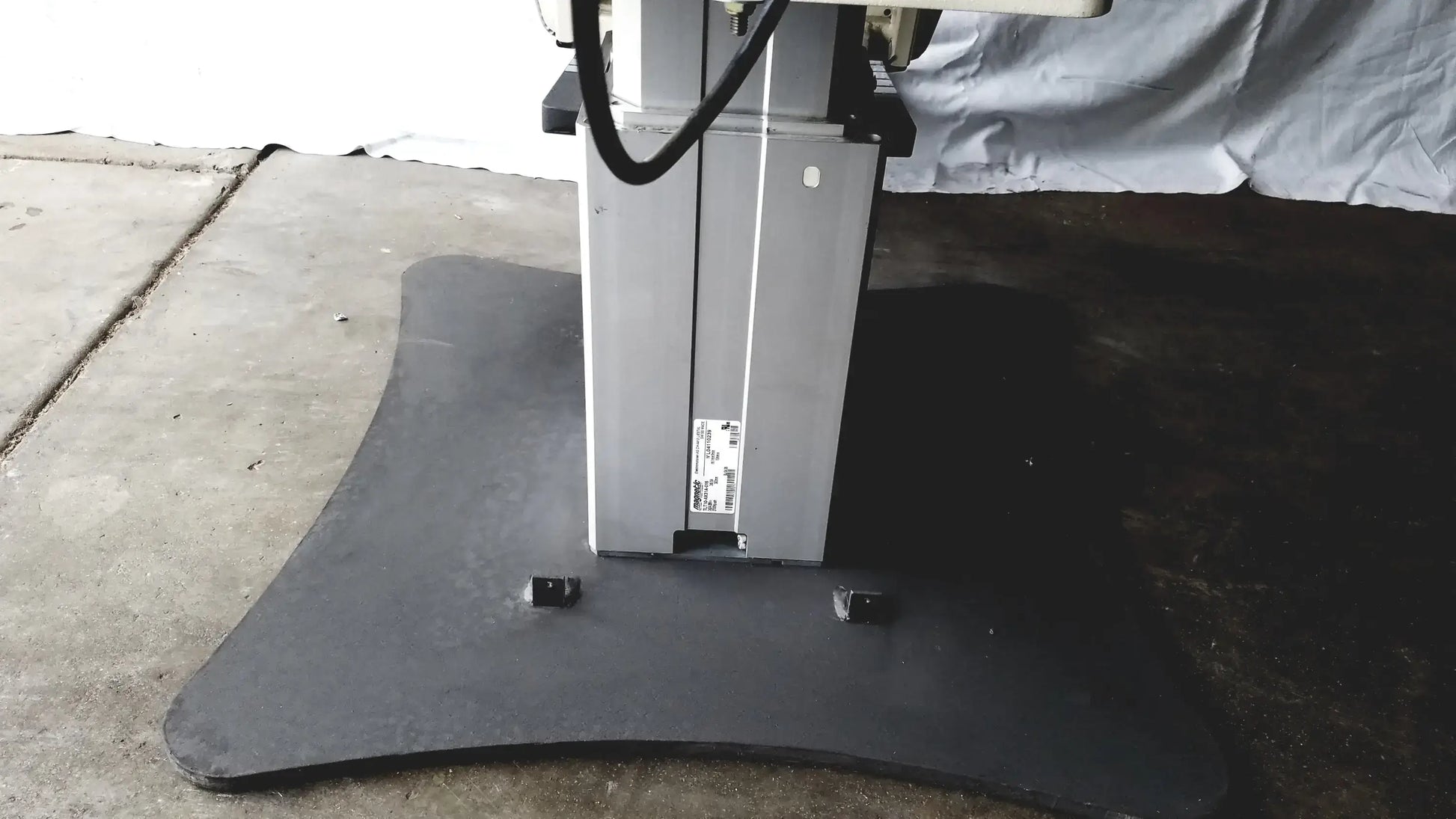 Reuse Medical Equipment Magnetic TLT10-AX31A-016 Power Exam Chair 2x24-28VDC 2x5.5A Swiss Made Powered Examination Chairs, as-is (for parts) product photo 12
