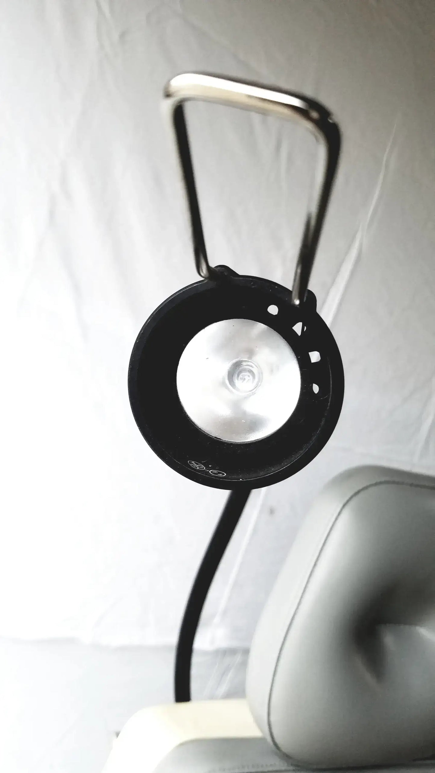 Reuse Medical Equipment Magnetic TLT10-AX31A-016 Power Exam Chair 2x24-28VDC 2x5.5A Swiss Made Powered Examination Chairs, as-is (for parts) product photo 27