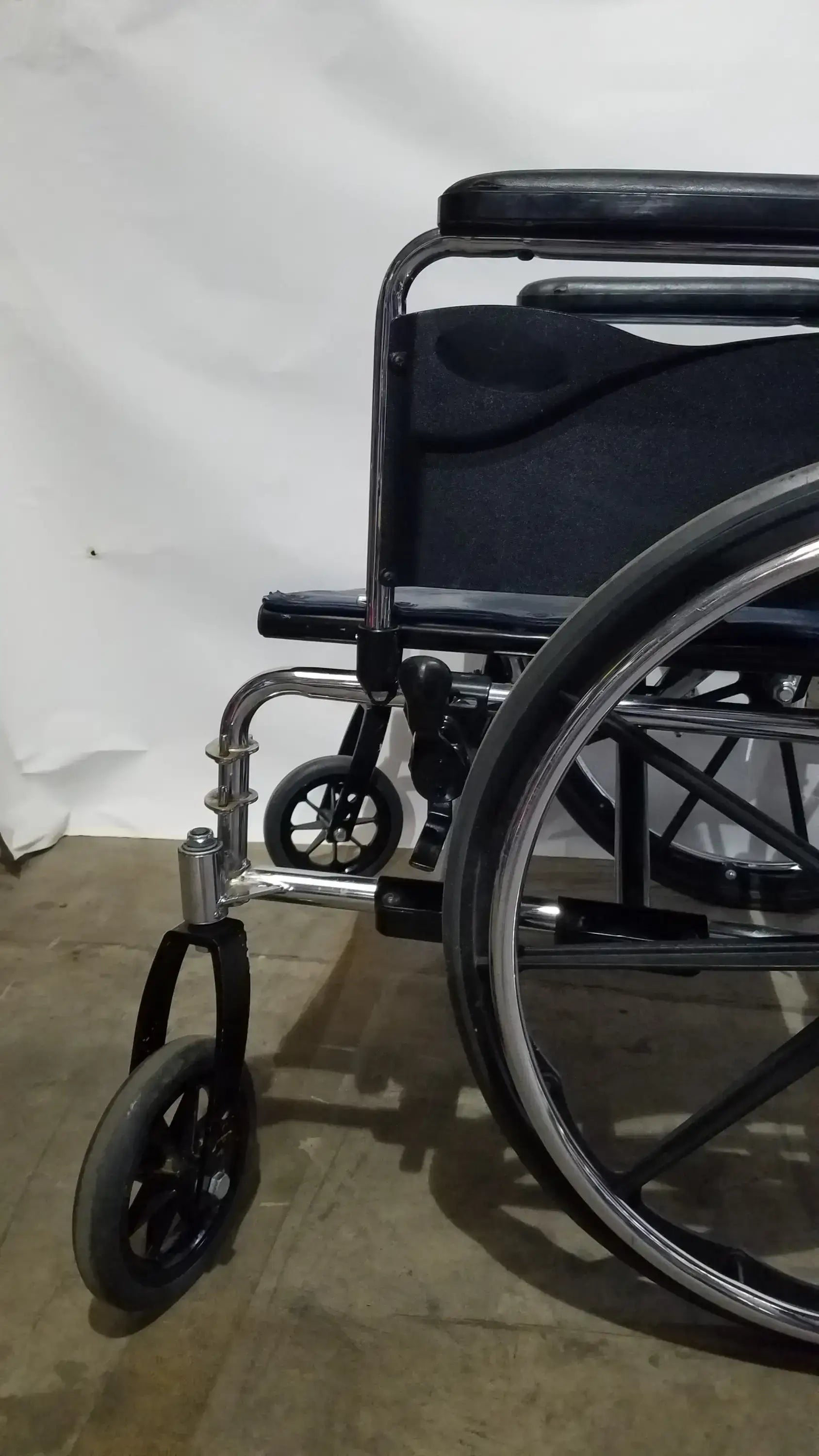 Reuse Medical Equipment Manual Folding Wheelchair - Heavy Duty Blue Seat Mobility Aid Wheelchairs, second-hand product photo 4