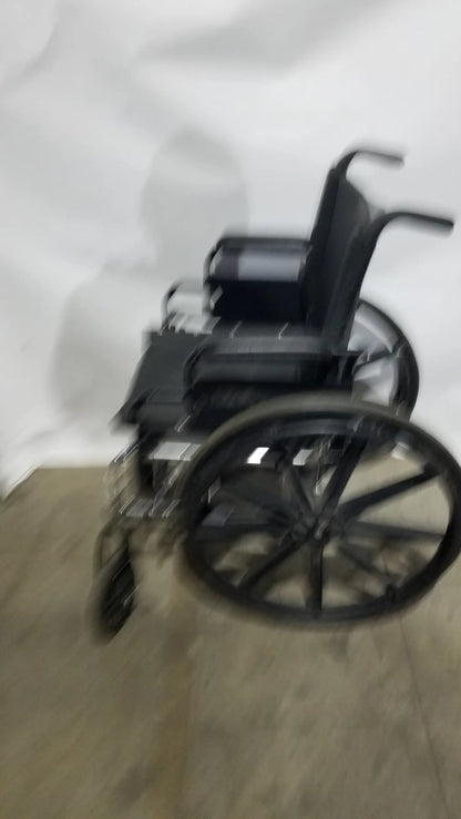 Reuse Medical Equipment Manual Wheelchair - Durable Black Seat Mobility Assist Manual Wheelchair, second-hand product photo 12